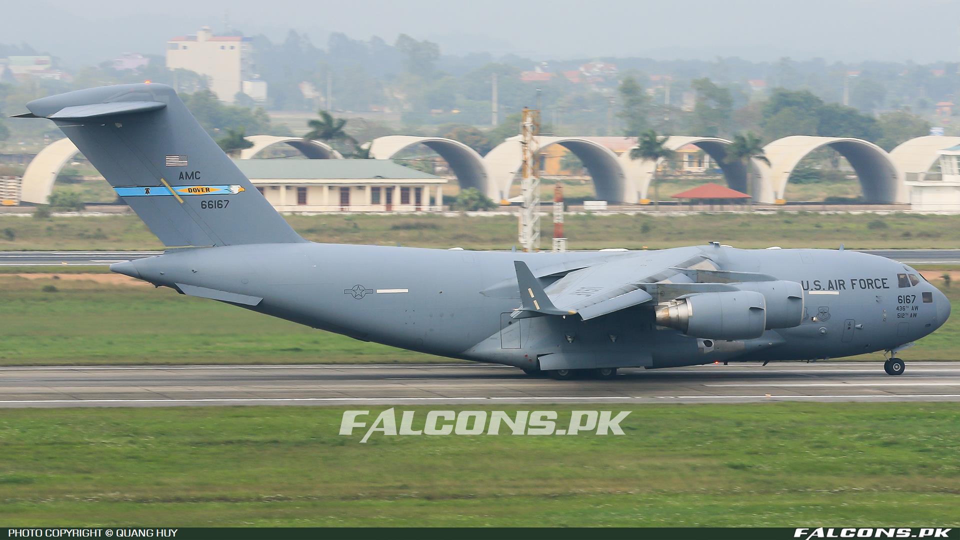 United States Air Force (USAF) Boeing C-17A Globemaster III, Reg: 06-6167 (Photo by Quang Huy)