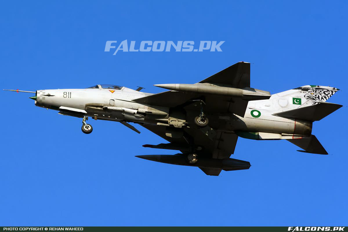 Pakistan Air Force (PAF) Chengdu F-7PG, Reg: 01-811 (Photo by Rehan Waheed)