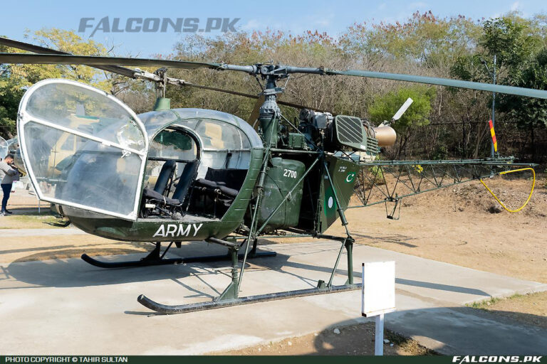 Pakistan Army Aviation Aérospatiale SA 315B Lama, Reg: 2700 (Photo by Tahir Sultan)