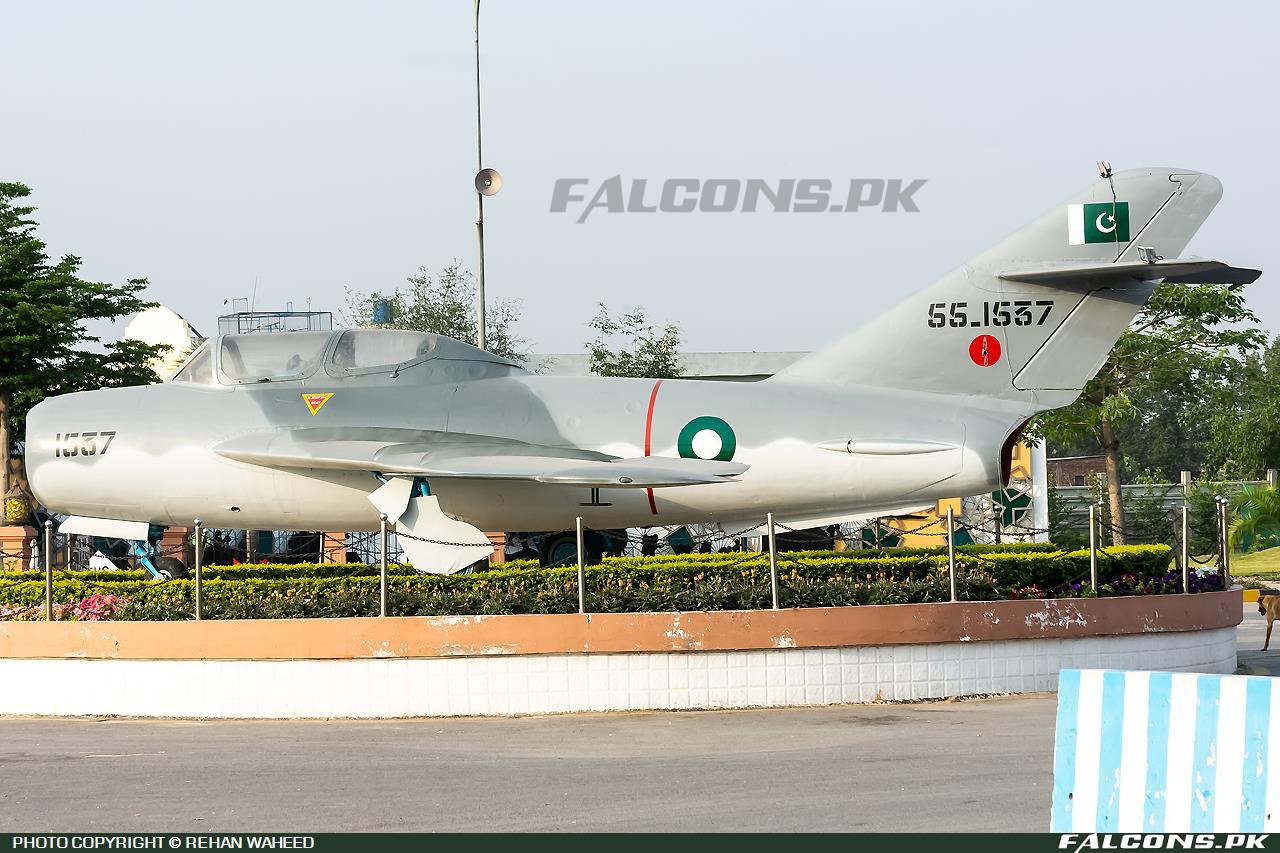 Pakistan Air Force (PAF) Shenyang FT-5, Reg: 55-1537 - Photo by Rehan Waheed