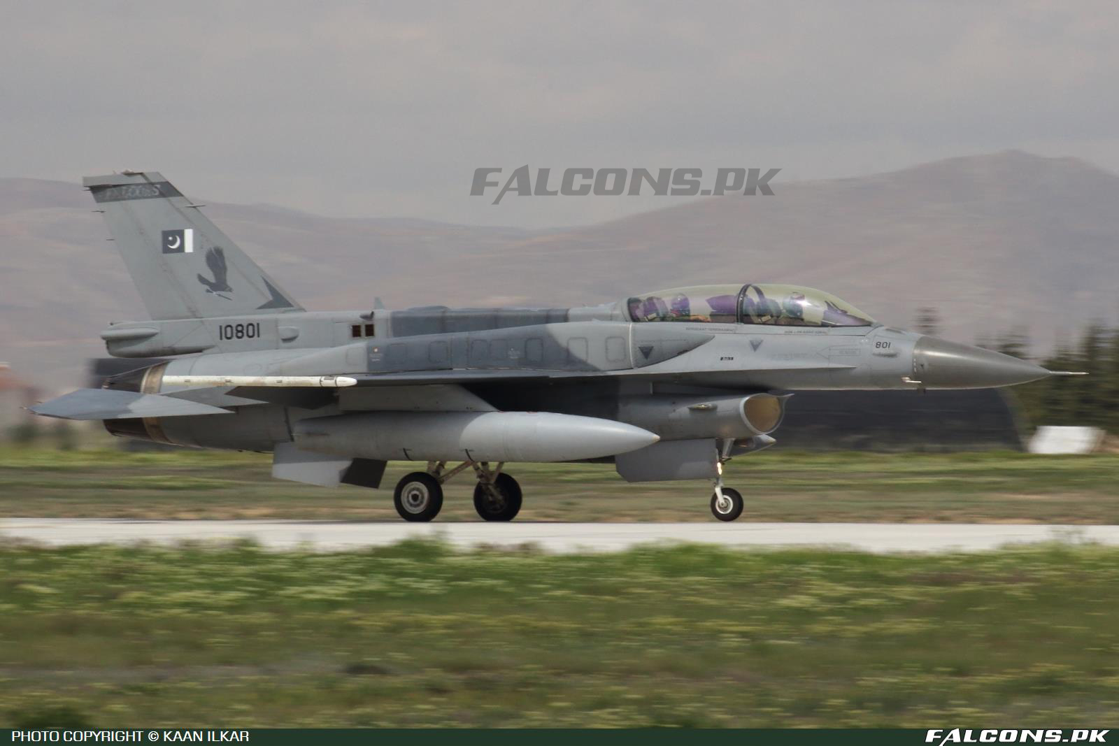 Pakistan Air Force (PAF) Lockheed Martin F-16D Fighting Falcon, Reg: 10801 - Photo by Kaan ILKAR
