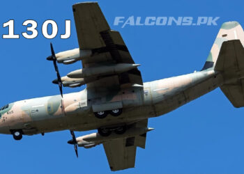 Lockheed Martin C-130J Hercules Royal Air Force of Oman (RAFO) Approaches for Landing