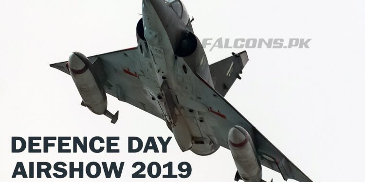 Pakistan Air Force Fighter Jets Aerial Display | Defence Day Airshow 2019