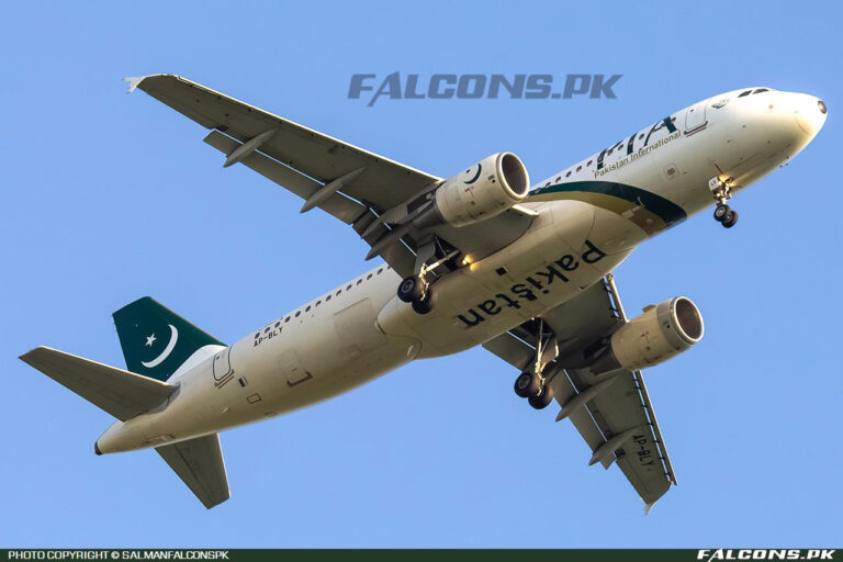 Pakistan International Airlines (PIA) Airbus A320-216, Reg: AP-BLY (Photo by SalmanFalconsPK)