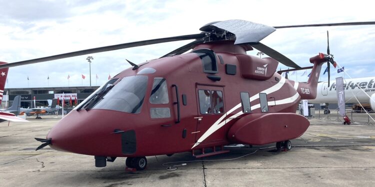 Turkish Aerospace Debuts T925 Heavy Helicopter Mockup at Paris Air Show