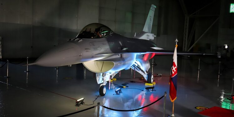 Lockheed Martin unveils Slovak Republic's first F-16 Block 70