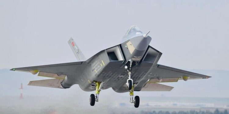 Turkey’s KAAN fifth-gen fighter jet conducts first test flight