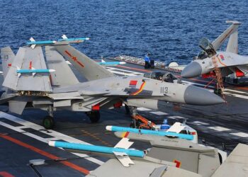 China develops new J-15T carrier-borne fighter jet